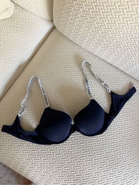 Victoria’s Secret T-Shirt Push-Up Full Coverage Bra